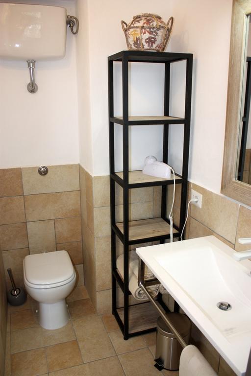أناكابْري B&B Casetta Minghitto الغرفة الصورة
