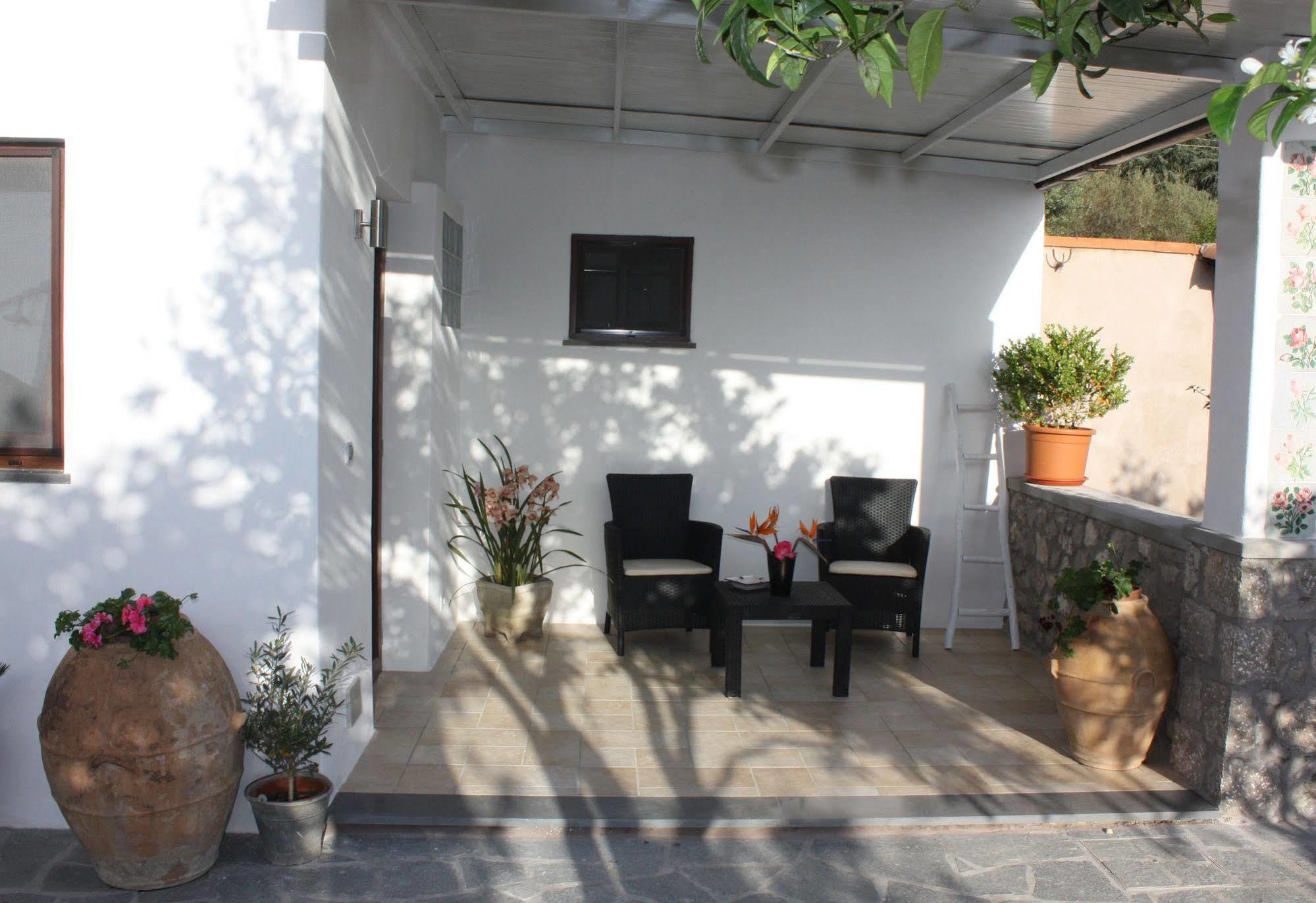 أناكابْري B&B Casetta Minghitto المظهر الخارجي الصورة