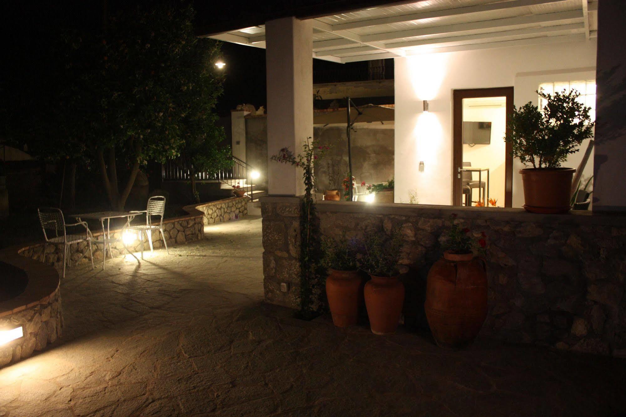 أناكابْري B&B Casetta Minghitto المظهر الخارجي الصورة